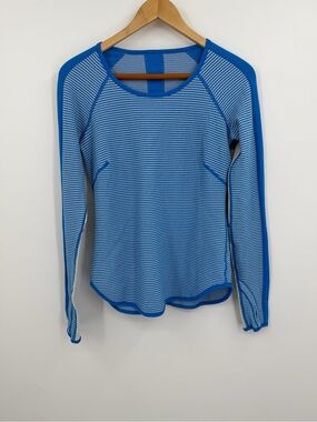 Lululemon Runder Under Reversible Long Sleeve Top Blue Stripe Thumbholes